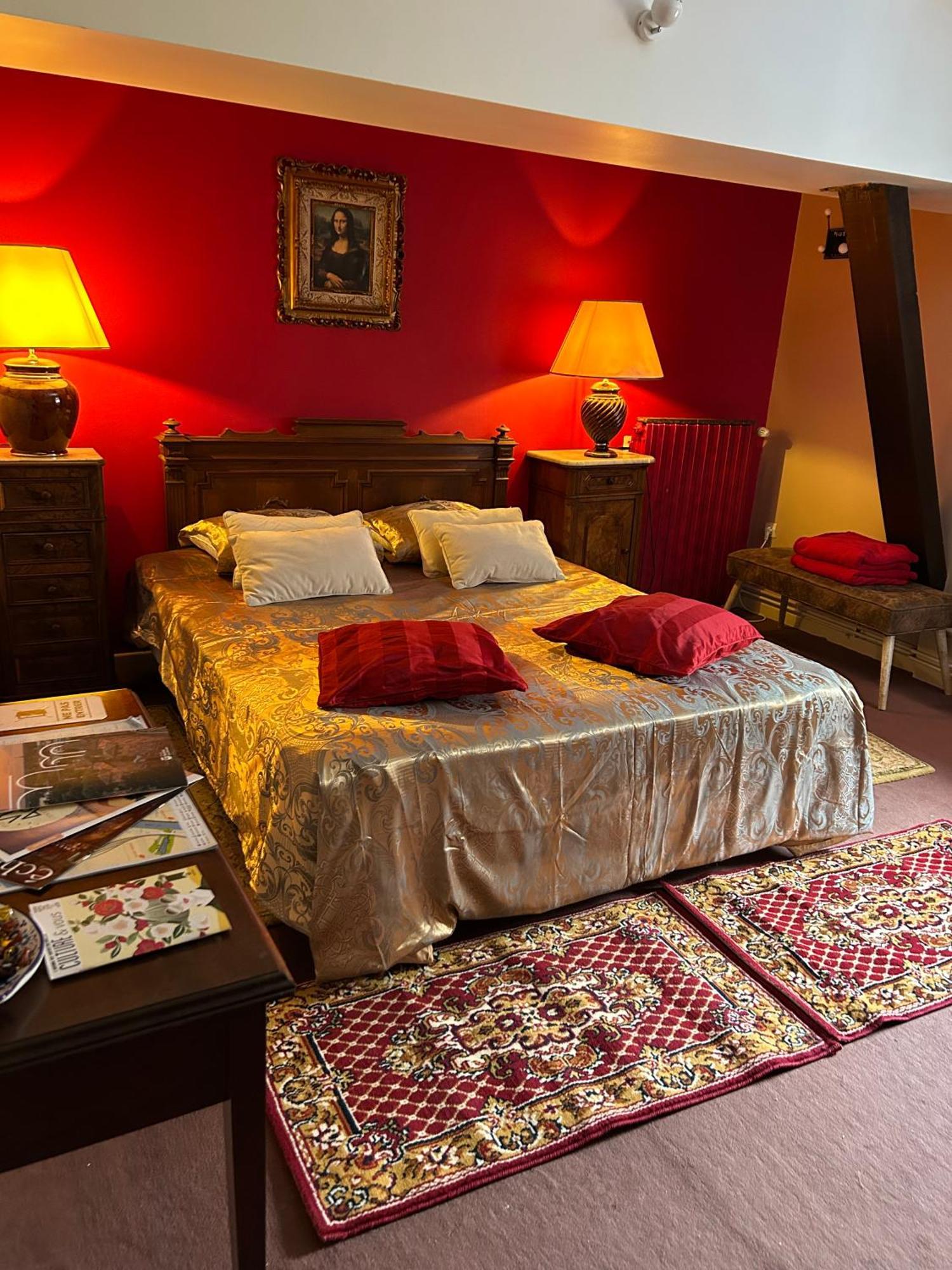 Manoir De La Gravette, Maison & Table D'Hotes Montauban Exterior photo